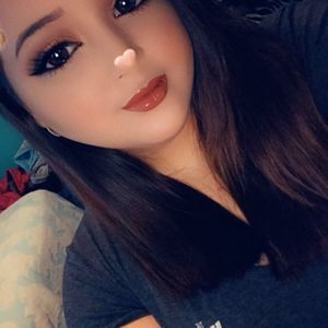 Meet your Posher, Daniela